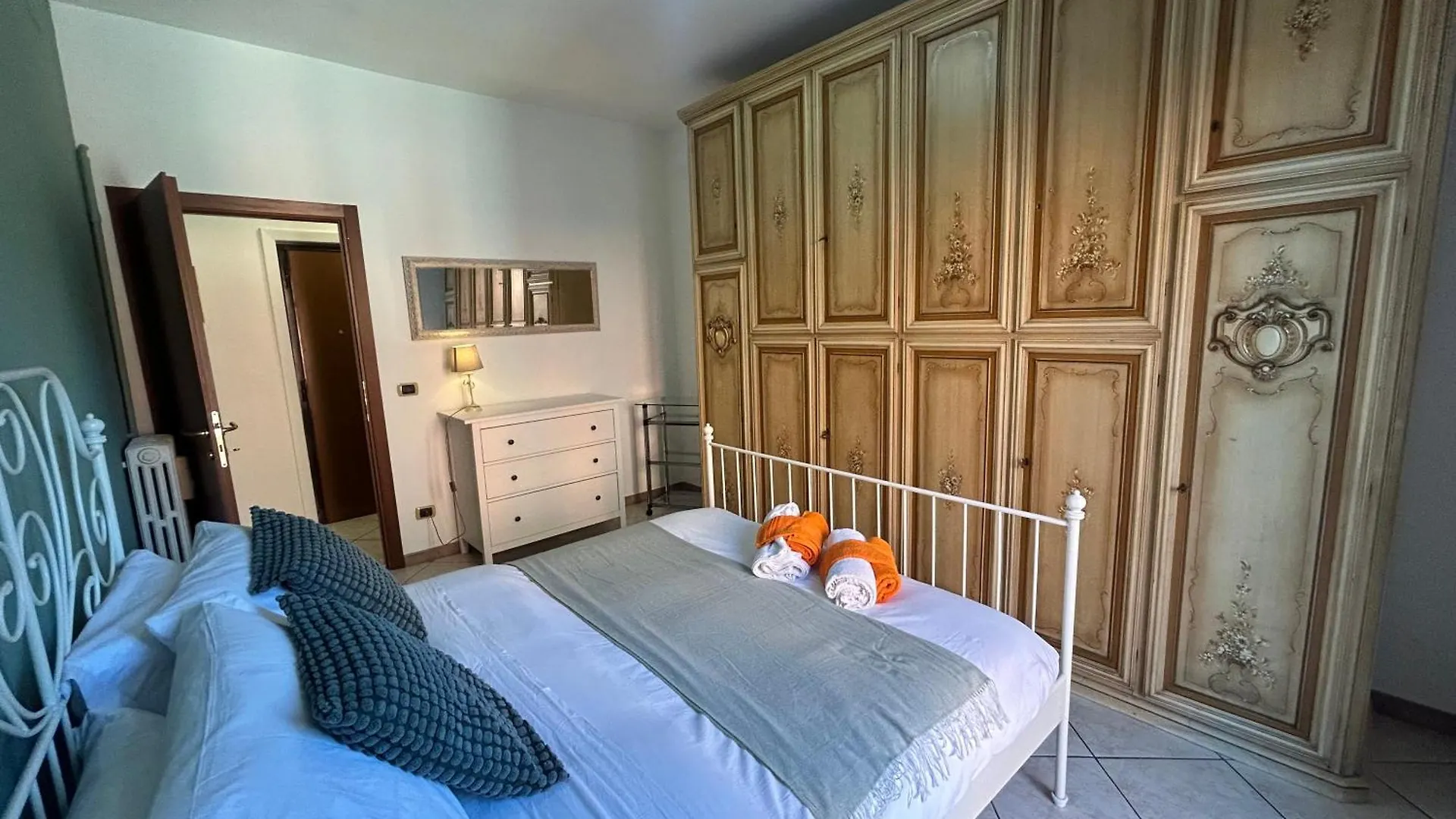 Apartment La Casa Dei Fiori San Lorenzo By Ghor Rome